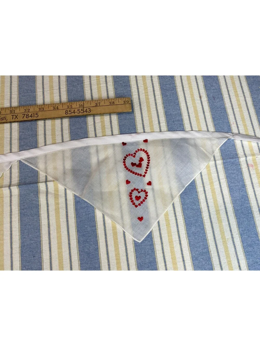 Vtg Heart Handkerchief Bunting Garland Hankie Banner Handmade Flowers white Red